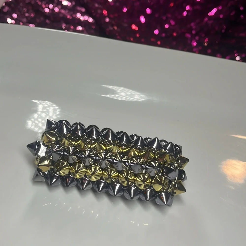 GOLD & DARK GRAY SILVER SPIKY COSTUME STRETCHY BRACELET